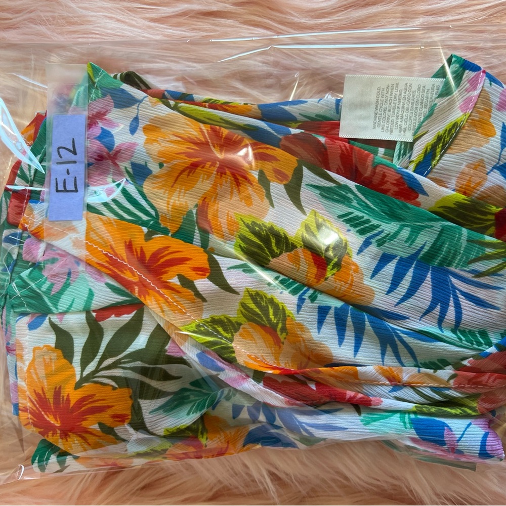 TIME & TRU Women's Tropical Hibiscus Hawaiian Beach Coverup NWOT Size Small - Picture 7 of 7